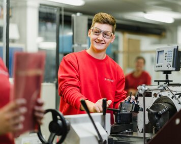 img-de-ausbildung-produktion