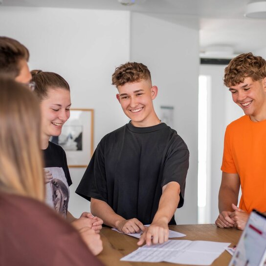jobs_ausbildung_wirtschaft_3 | © © www.Lindner-Group.com