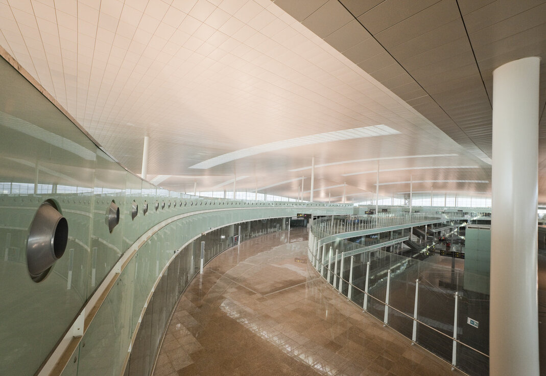 img_es_barcelona_airport_4
