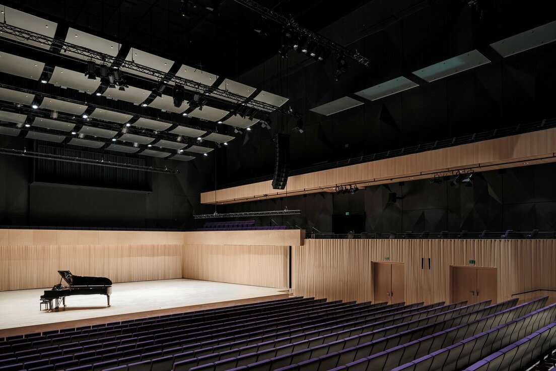img_no_arts-center_15 img_no_arts-center_15