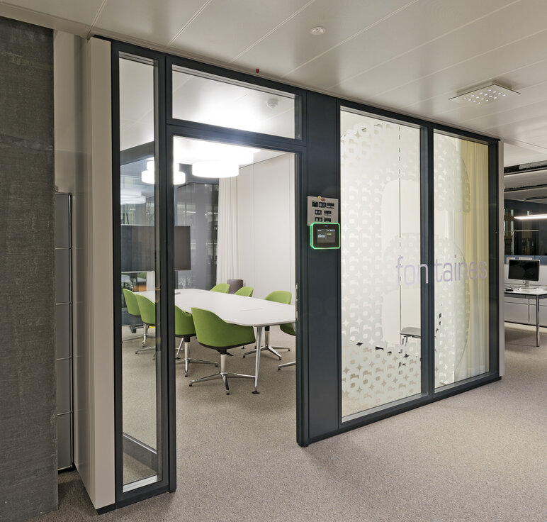 img_ch_twist_again_4