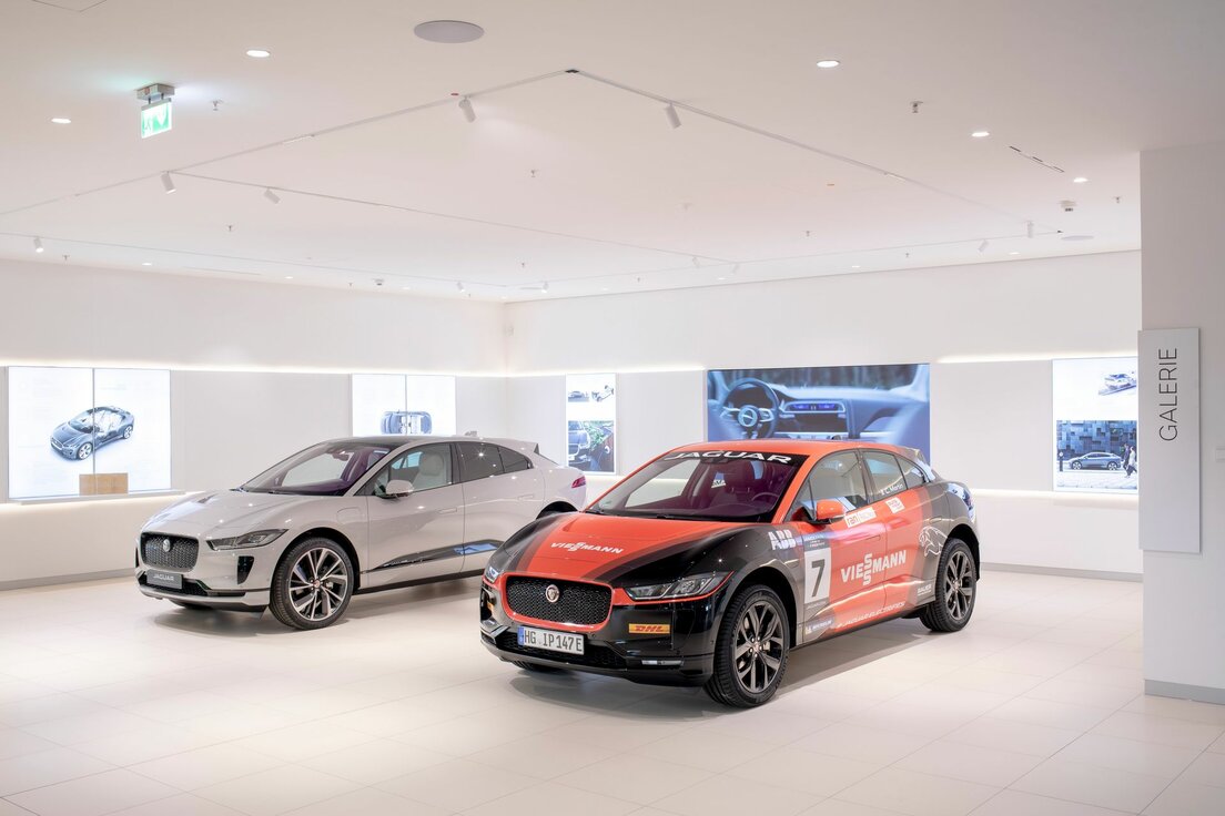 img_de_jlr_statement_8