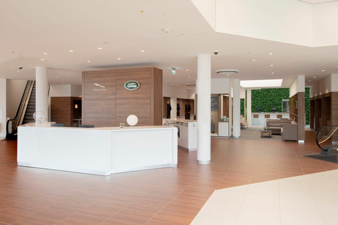 img_de_jlr_statement_16