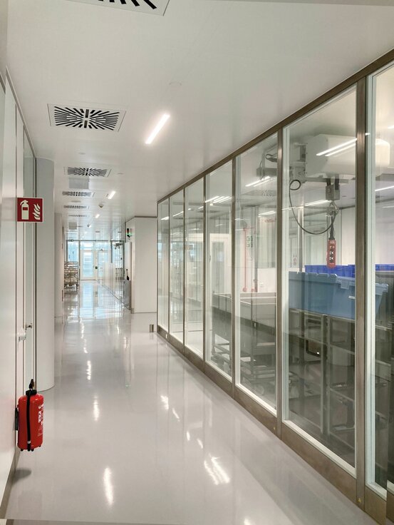 img-de-boehringer-biberach-reinraum © www.Lindner-Group.com (5)