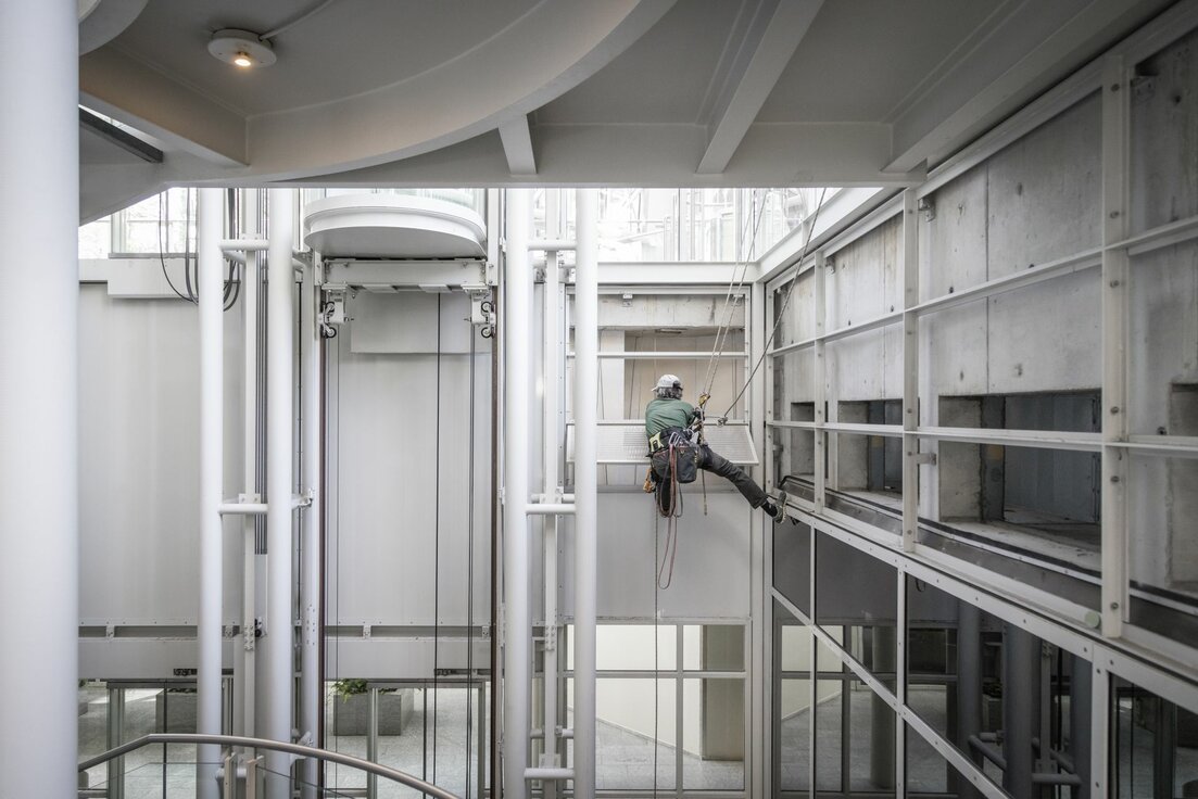 img-de-ergo-versicherungen-demontage-28