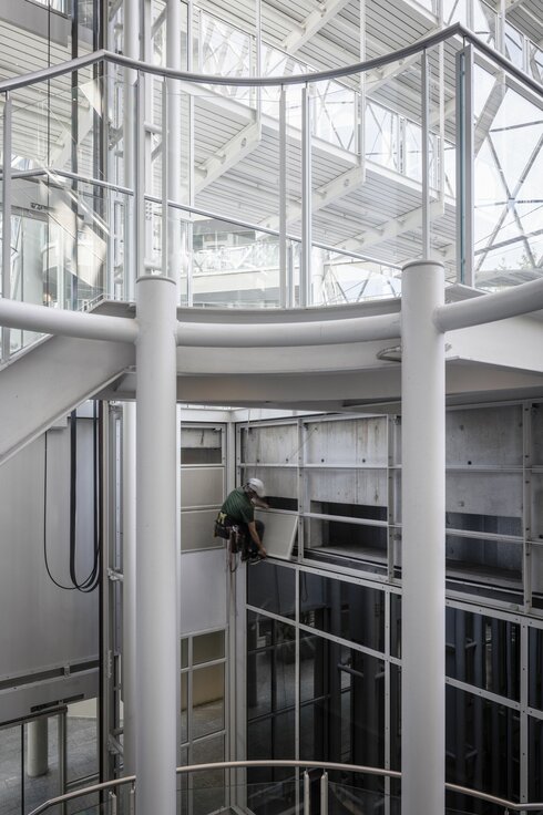 img-de-ergo-versicherungen-demontage-31