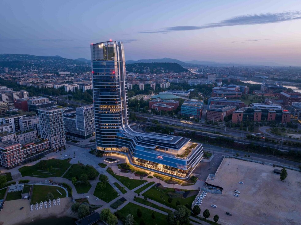 img-hun-mol campus budapest-2