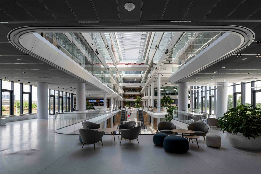 img-hun-mol campus budapest-41