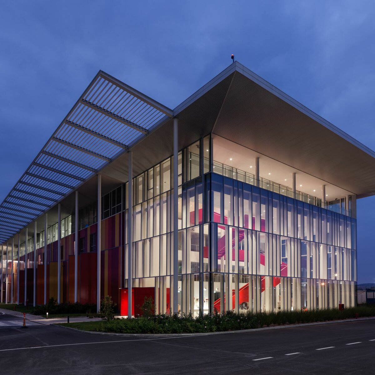 img-ita-ferrero-technical-center-alba-3