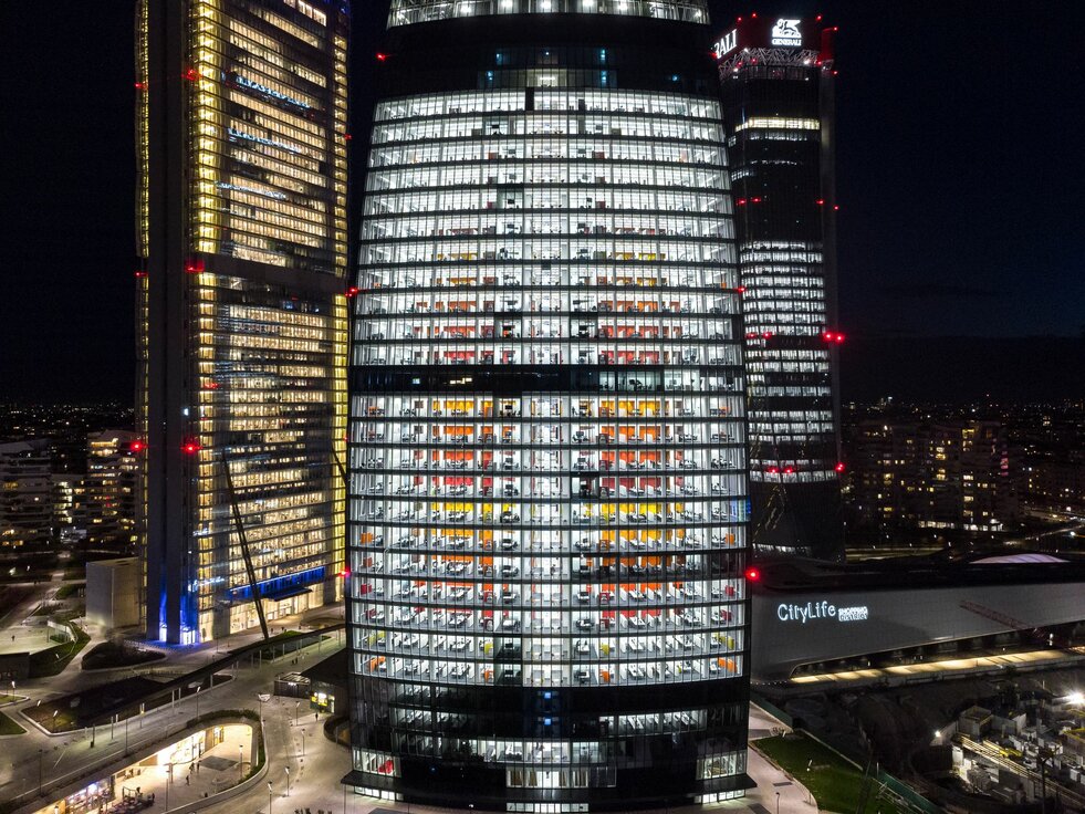 img-ita-torre-pwc-mailand-3