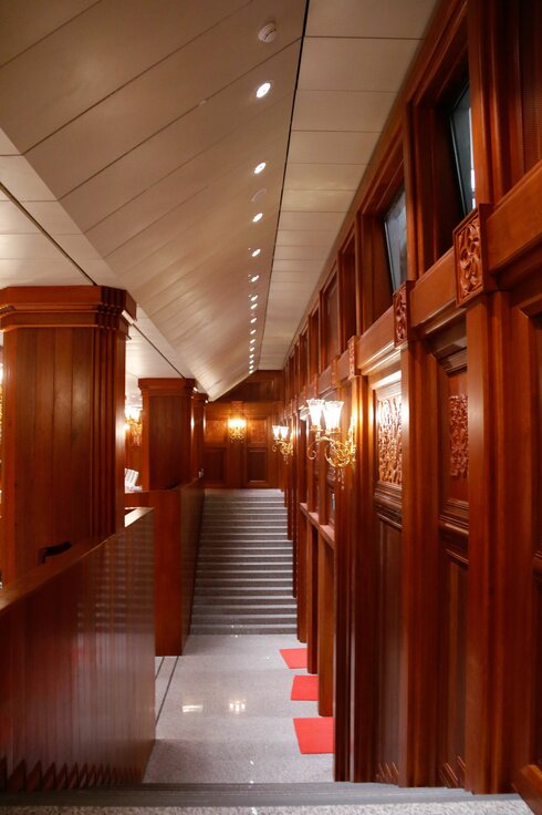 img-lao-parlament-laos-2