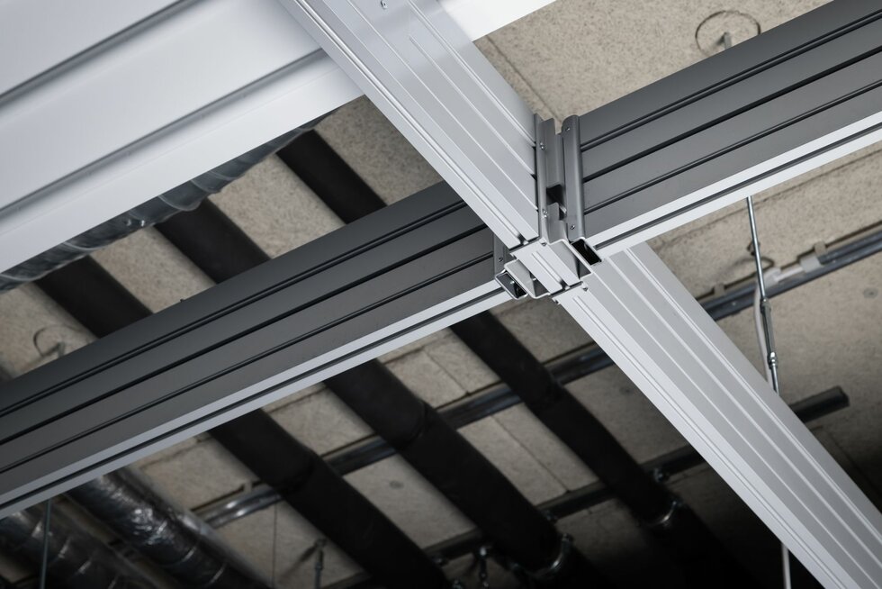 img-de-forschungsraeume-garching-click-and-load-installationsraster-14