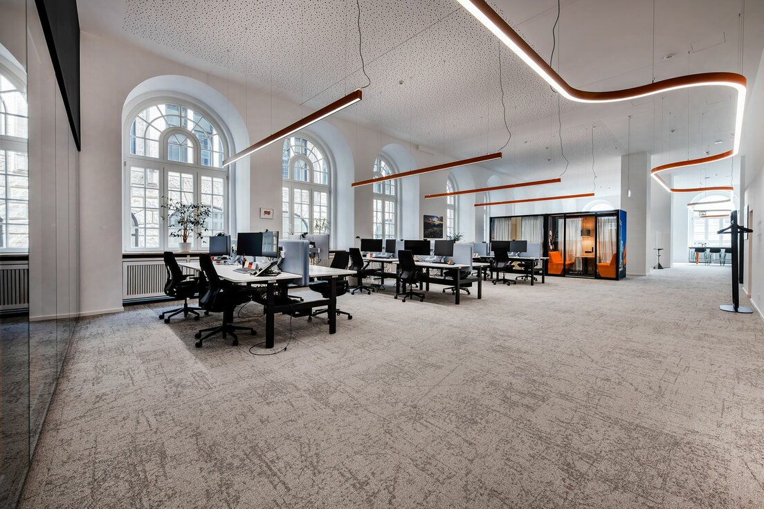 img-de-hapag-lloyd-ballindamm-hamburg-06