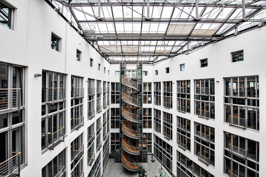 img-de-hapag-lloyd-rosenstrasse-02