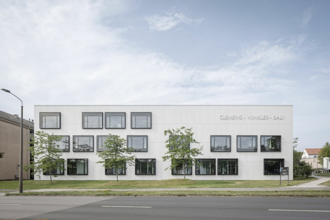 img-de-clemens-winkler-bau-bergakademie-04