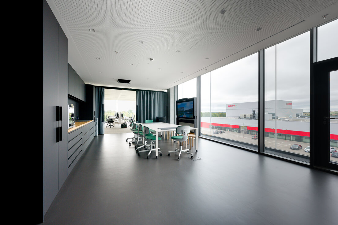 © © Bernhard Kahrmann 