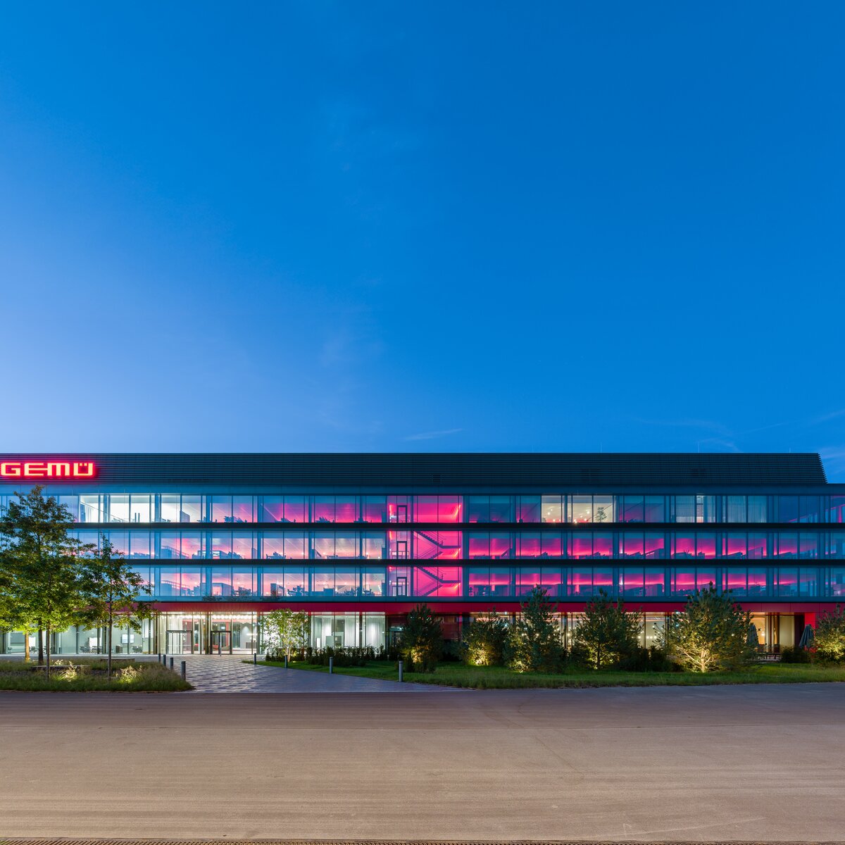 © © Bernhard Kahrmann 