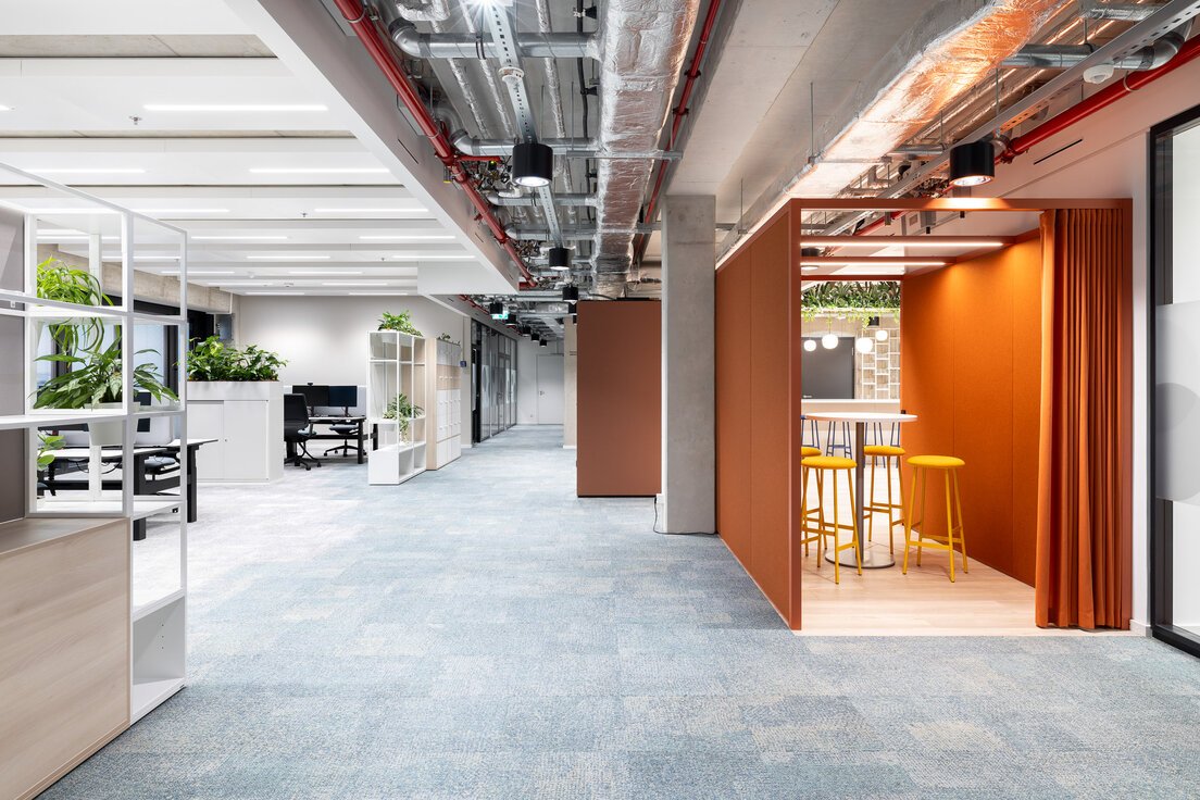 © © Nikolay Kasakov 