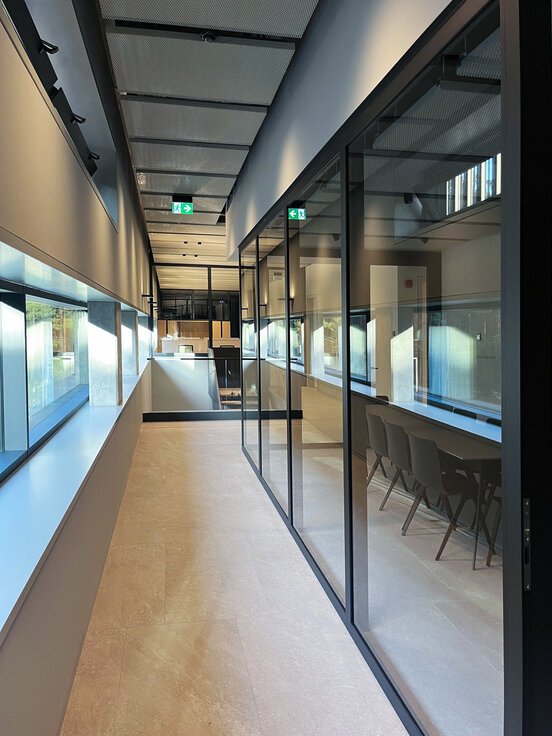 © © www.Lindner-Group.com © © www.Lindner-Group.com