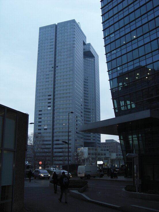 img_fr_tour_descartes_3